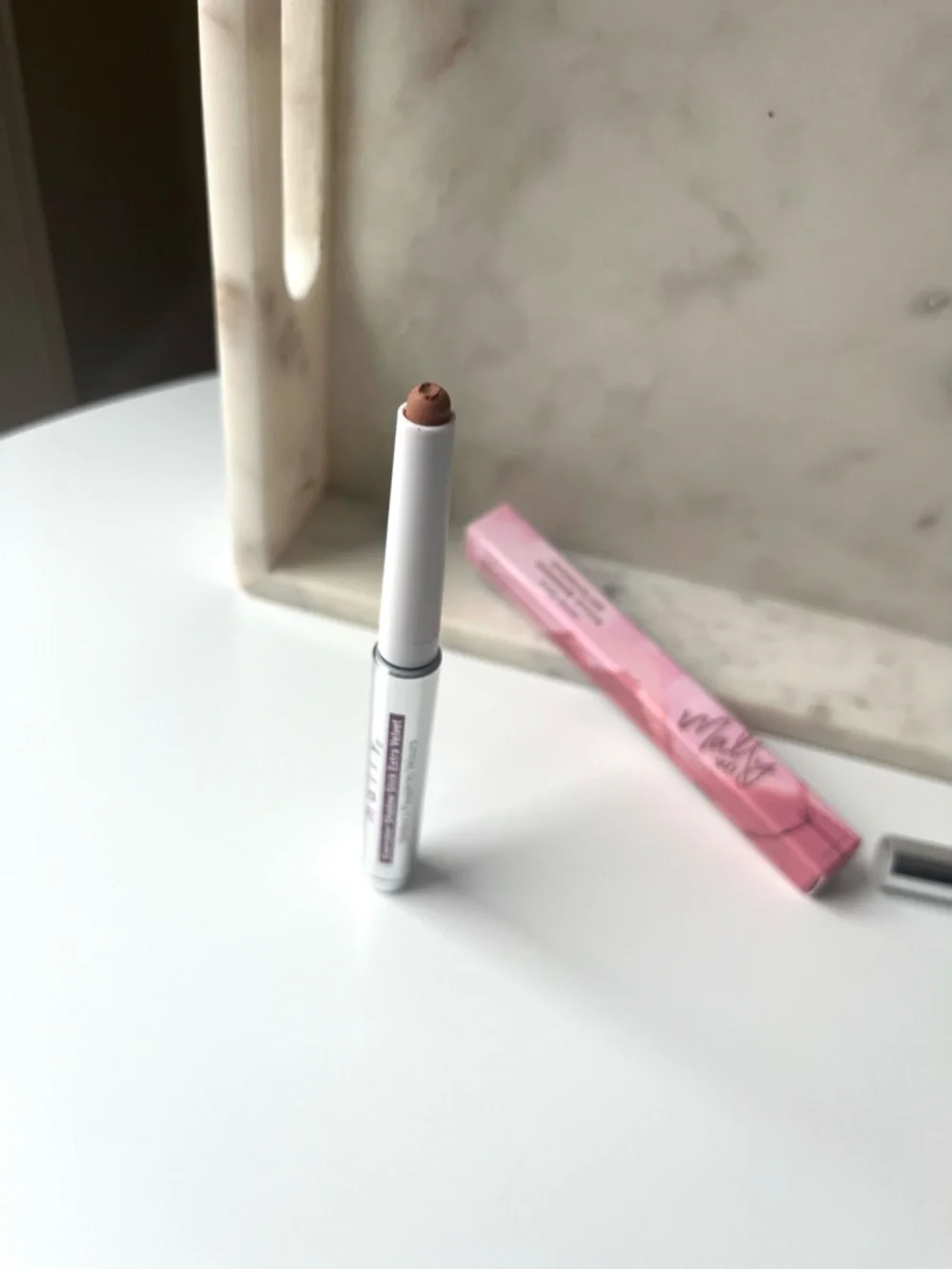 MALLY  EVERCOLOR Shadow Stick, Extra Velvet, Dune, NWT, Retails $25
